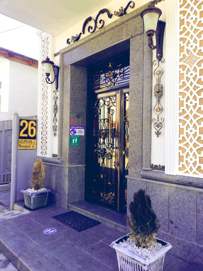 AnSeZa Hotell Kutaisi Eksteriør bilde
