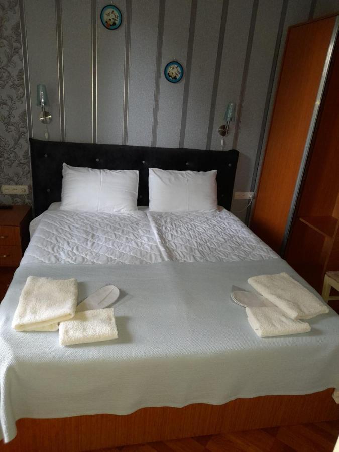 AnSeZa Hotell Kutaisi Eksteriør bilde