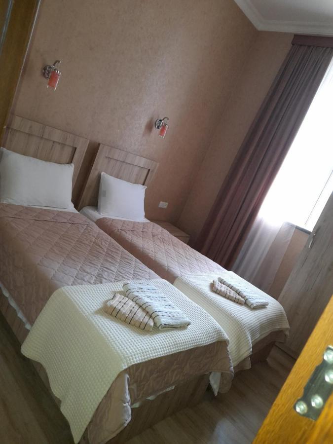 AnSeZa Hotell Kutaisi Eksteriør bilde