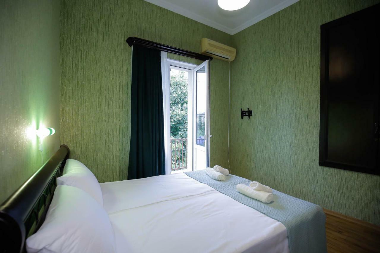 AnSeZa Hotell Kutaisi Eksteriør bilde