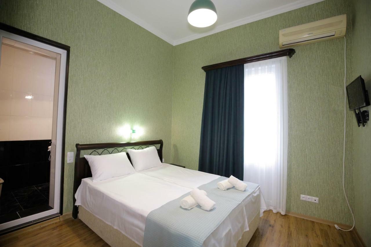 AnSeZa Hotell Kutaisi Eksteriør bilde